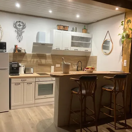 River & Vendégház Saint-Ilpize