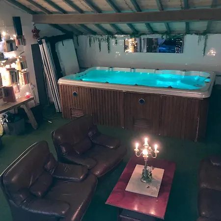 River & Saint-Ilpize