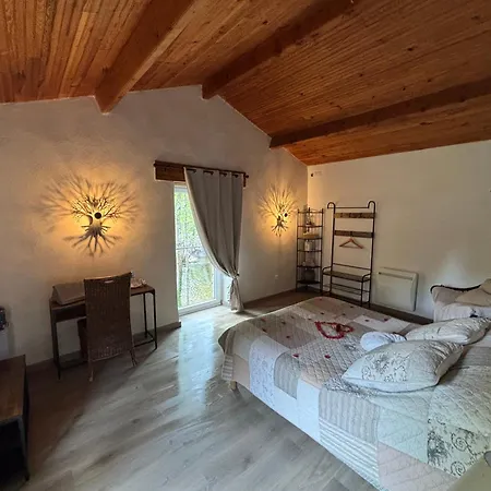 River & Saint-Ilpize