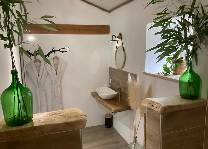 River & Saint-Ilpize